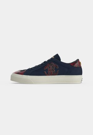 Roberto Cavalli FENICE PRINT SNAKE - Маратонки - navy/burgubdy
