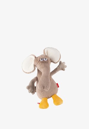 Plüschtier, das einem Elefanten mit großen Ohren, schlaffen Augen, einem langen Rüssel, grauen Armen und leuchtend gelben Füßen ähnelt, vor weißem Hintergrund.