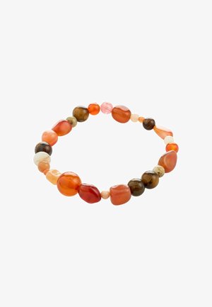 Braccialetto multicolore con perline, caratterizzato da pietre di forma irregolare in tonalità di rosso, arancione, marrone e crema, con una finitura liscia e lucida.