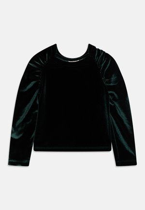 Top lungo in velluto nero con maniche lunghe, colletto rotondo e dettagli arricciati sulle spalle, caratterizzato da una texture morbida e un design aderente.