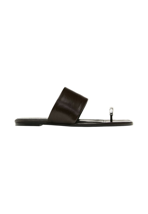 FLAT SLIDER WITH RING DETAIL - T-bar sandals3