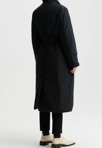 VISTULA Zimní kabát - black