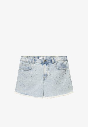 Jasnoniebieskie szorty z denimu z postrzępionymi zakończeniami, przednimi kieszeniami, zapięciem na guziki i drobnymi metalowymi ćwiekami jako ozdobą.