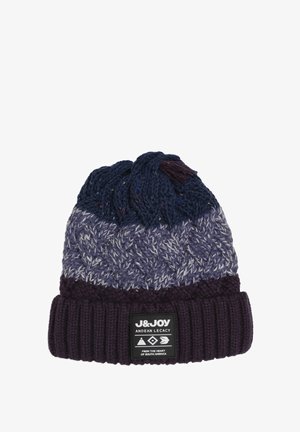 Gebreide beanie met een mix van marineblauwe, grijze en dieppaarse kleuren. Textuurlijke kabelpatroon bovenop, met een geribbelde manchette en merklabel.