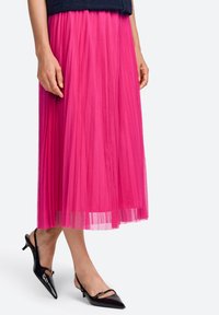 Rich & Royal MIDI - Jupe plissée - raspberry pink