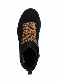 Black ankle boot with textured suede, featuring leopard print laces. Includes a side zipper and a cushioned inner lining for comfort.