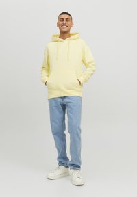 Jack & Jones JORCOPENHAGEN UNISEX - Džemperis ar kapuci - french vanilla