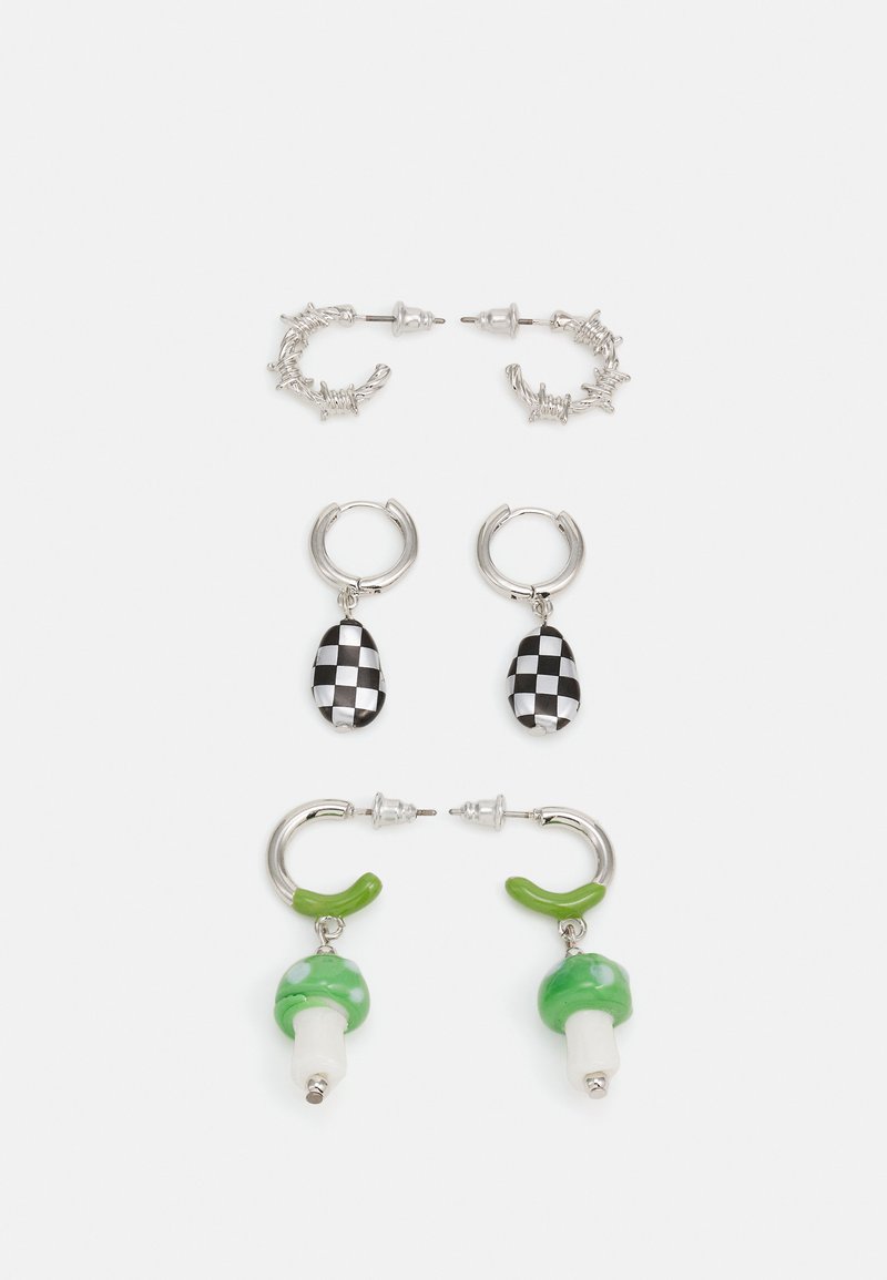Uncommon Souls Boucles d'oreilles argenté