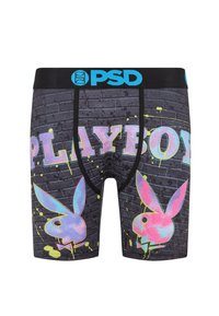 Boxer shorts noirs avec une ceinture vibrante bleue, ornés de texte et logos "PLAYBOY" multicolores sur un fond de briques de style graffiti.