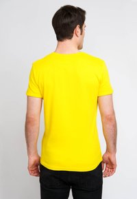 LOGOSHIRT ASTERIX MAGIC POISON - Print T-shirt - yellow