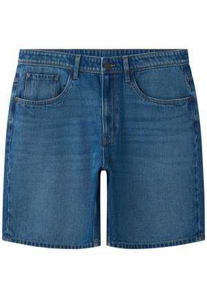 Kék farmer rövidnadrág elől gombokkal, övbújtatókkal és öt zsebes kialakítással, fehér háttér előtt laposan elhelyezve.