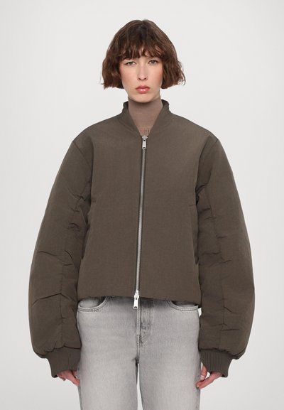 Won Hundred OPAL - Téli dzseki - black olive