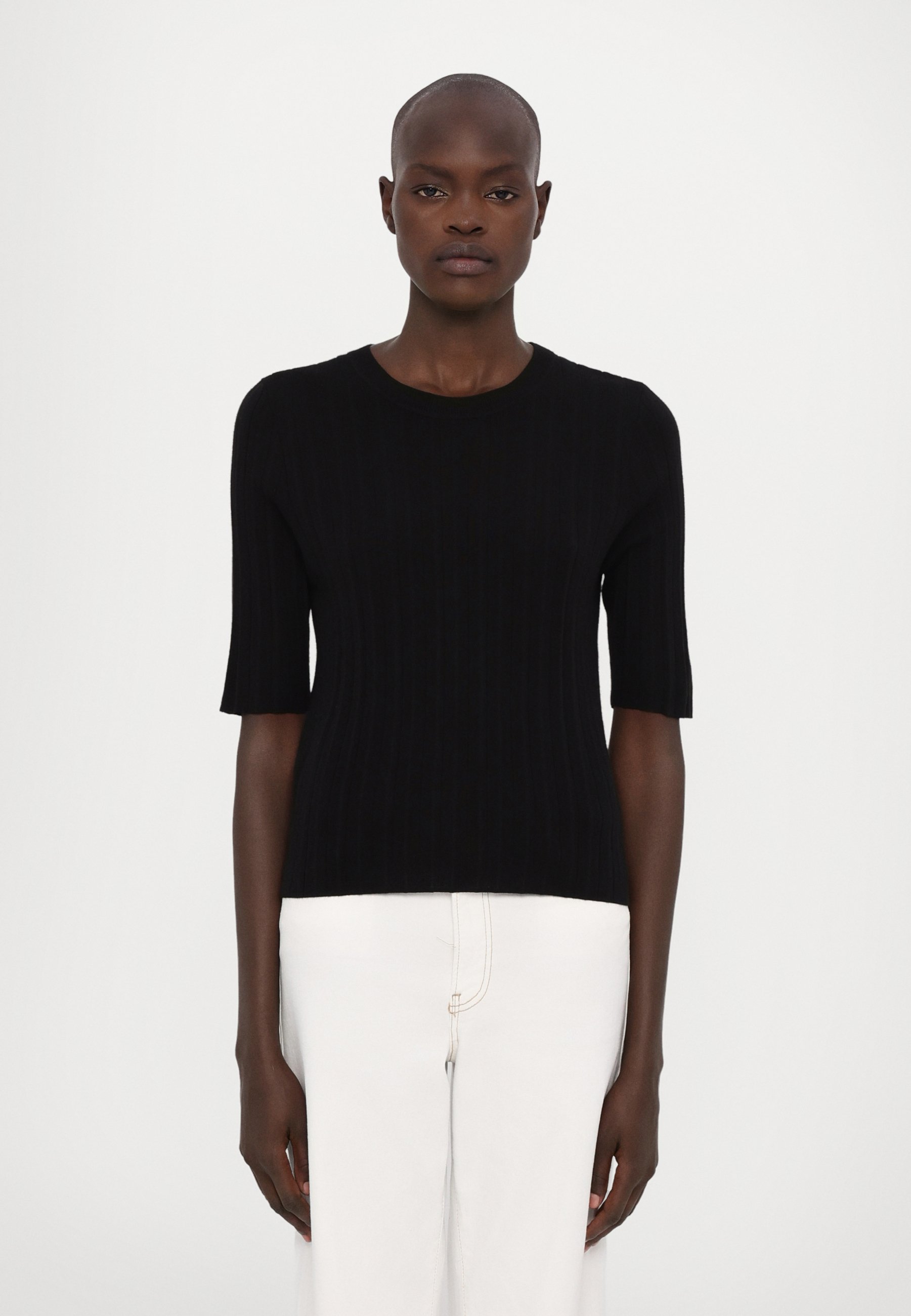 CLOSED CREW NECK HALF SLEEVE Jumper black