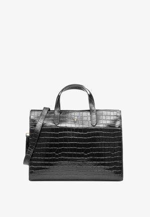 Czarna torebka skórzana z tłoczeniem w kształcie krokodyla, z podwójnymi uchwytami u góry i odczepianym paskiem na ramię; błyszczące wykończenie i strukturalny prostokątny kształt.