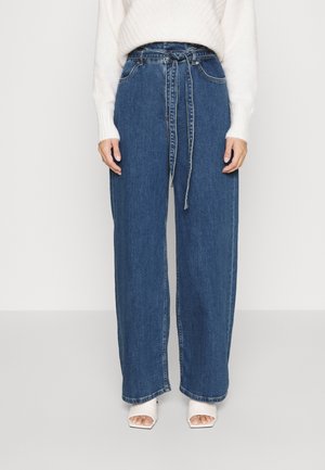 SLFBEATE PAPERBAG - Relaxed fit jeans - medium blue denim