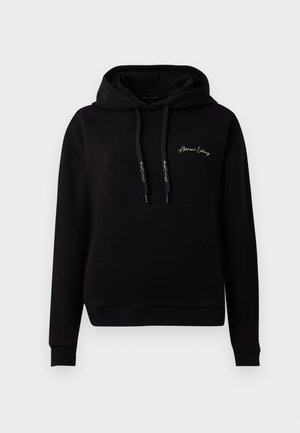 Hoodie noir en tissu doux, avec une poche frontale, des poignets côtelés, des cordons de serrage et un logo brodé en or sur la poitrine.