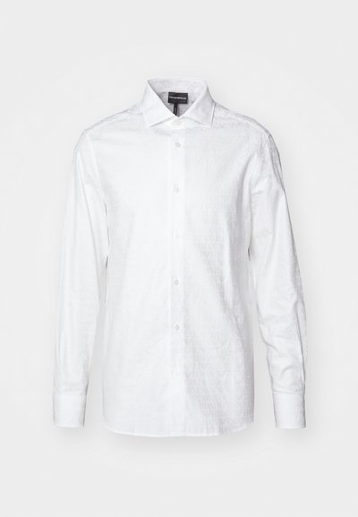 Witte lange mouw shirt met een subtiel reliëf logo patroon, knoopsluiting en een klassieke kraag. Zachte, gestructureerde stof, getailleerde pasvorm.