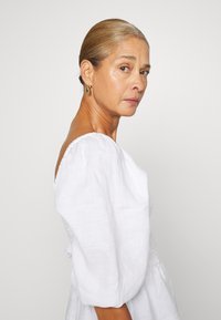Marks & Spencer SHIRRED - Blusa - white
