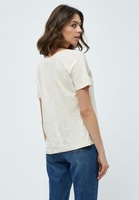 PEPPERCORN PCGAMORA - T-shirt basic - cloud dancer