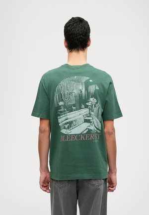 CITY BAR IMAGERY  - T-shirt imprimé - green