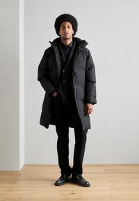 Lindbergh COAT - Ziemas mētelis - black