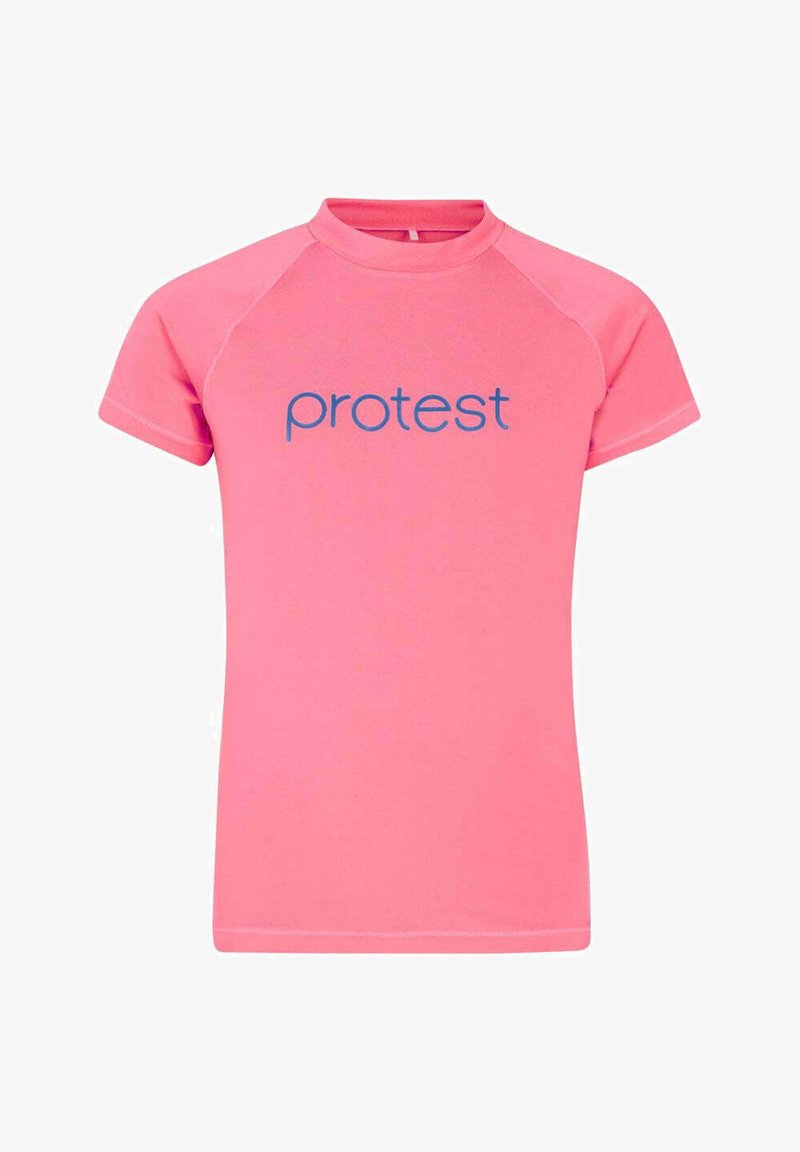 Rosa shirt met korte mouwen van rekbare stof, voorzien van een ronde halslijn en een blauwe "protest" tekstlogo op de voorkant.