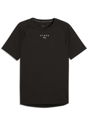 Zwart atletisch shirt met korte mouwen met "HYROX"- en Puma-logo's aan de voorkant en binnen in de kraag, ontworpen voor sport of training.