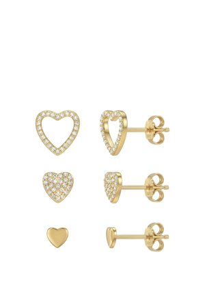 Tre par guldhjerte-øreringe: åbne med krystaller, solide med krystaller og almindeligt guld, vist forfra og fra siden.
