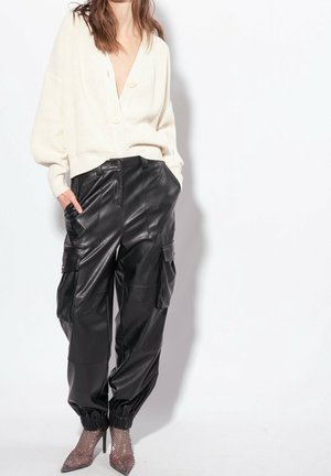 Neuletakki - light pink