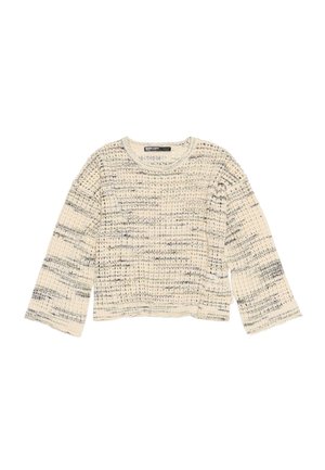 Maglione crema con una vestibilità ampia, caratterizzato da un design a maglia testurizzata con strisce blu scuro e maniche ampie. Collo rotondo semplice, lunghezza corta.