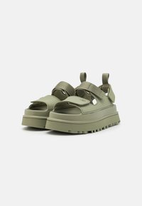 UGG GOLDENGLOW - Sandale s platformom - shaded clover