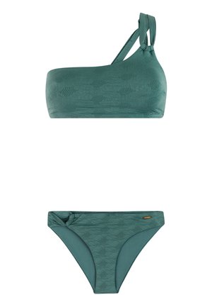 Groene bikini set met een asymmetrische top met verstelbare band en een patroonstructuur, gecombineerd met bijpassende laag uitgesneden broekjes.