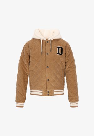 Bruine corduroy jas met een gestikt ontwerp, crèmekleurige fleece capuchon, zwart 'D' logo en elastische gestreepte manchetten en zoom. Voorzien van drukknoopsluiting.