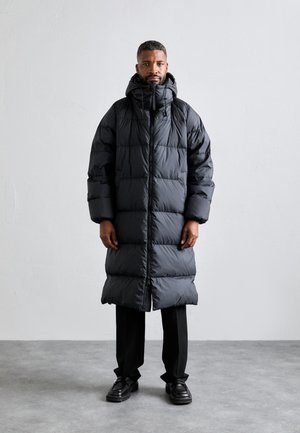 J.LINDEBERG ANDERSON  - Dunfrakker - black