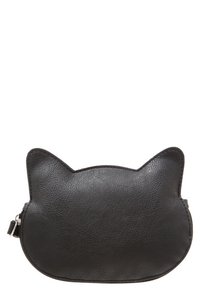 Black leather pouch with cat-ear design. Smooth texture, rounded shape, and a zipper closure. Compact and minimalist style.