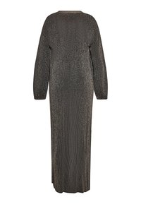 Abito lungo nero in maglia con texture a coste, maniche larghe e scollatura rotonda. Design lungo fino al pavimento con una finitura lucida.