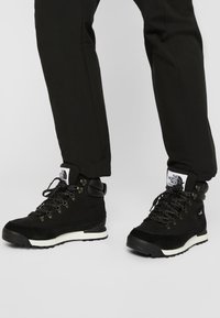 The North Face Stivaletti stringati - black