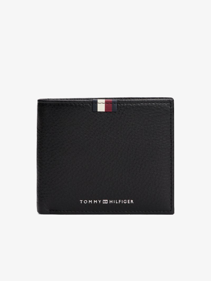 Zwarte leren portemonnee met een gestructureerd oppervlak, een gestreepte accent in rood, wit en marineblauw, en een geperst logo in zilver aan de onderkant.