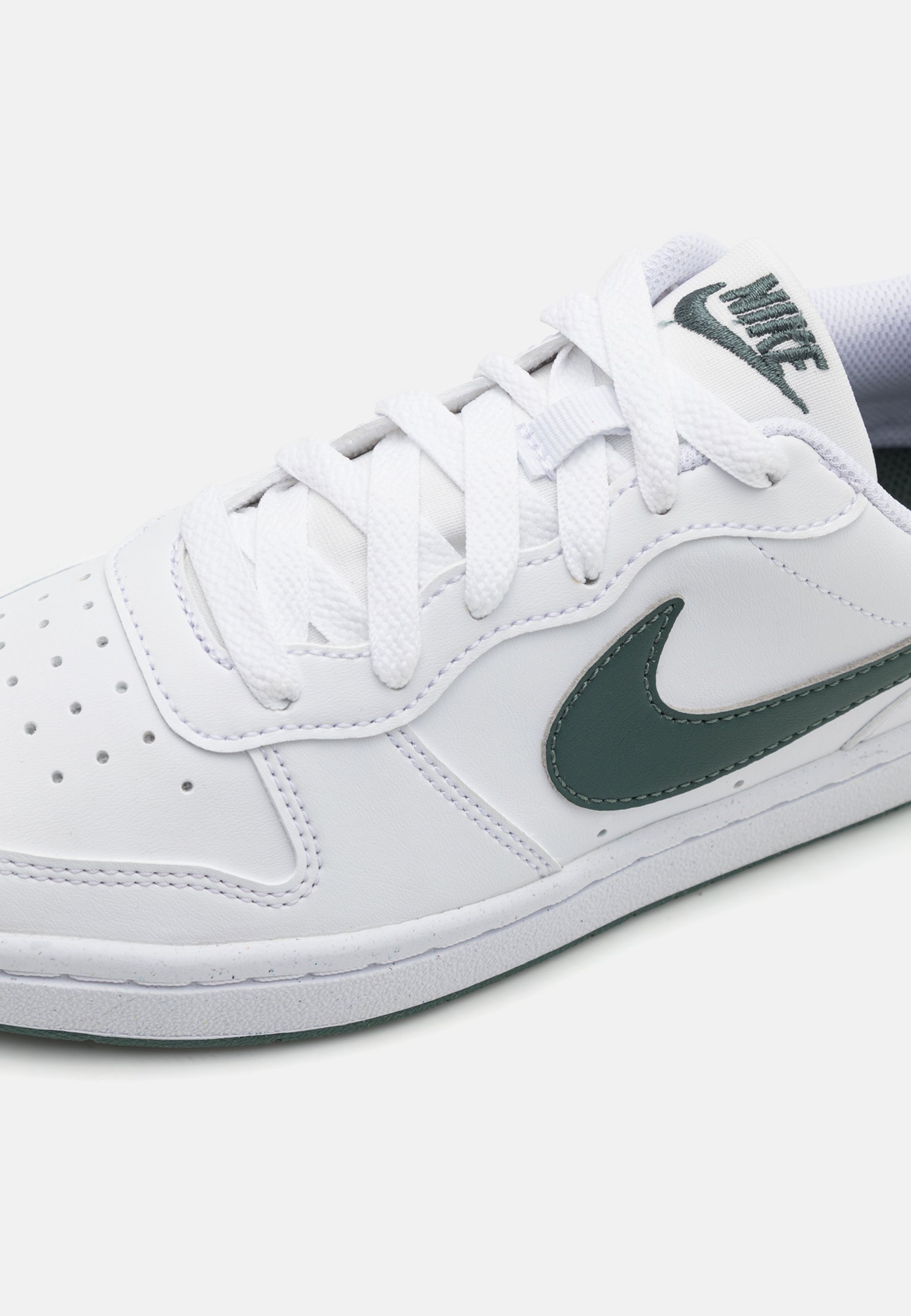 tennis court borough