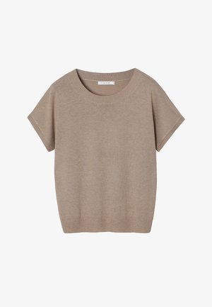 Krátky rukáv béžový pletený top s okrúhlym výstrihom, jemnou textúrou a voľným strihom. Obsahuje jemné švy pozdĺž lemu a rukávov.