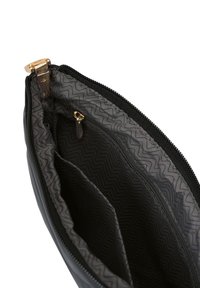 VUCH LYLANN QTD - Taška s příčným popruhem - black