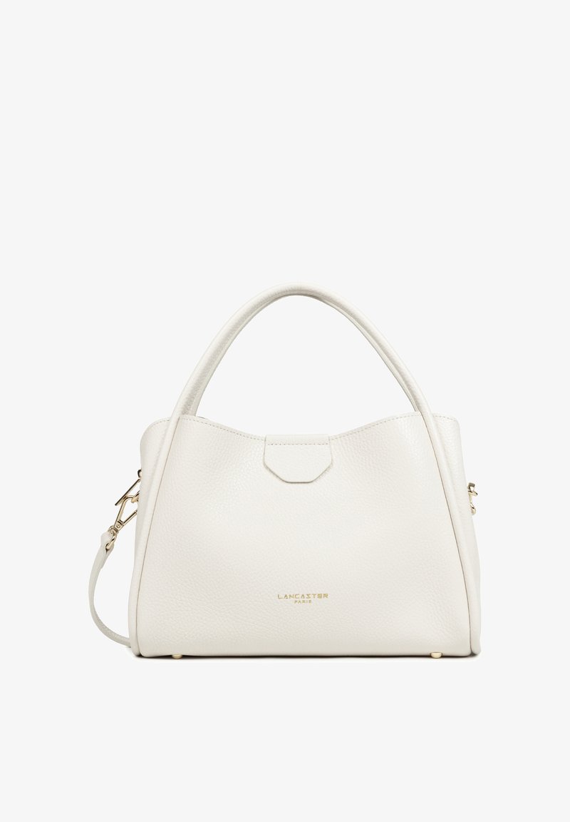 Sac à main en cuir blanc Lancaster Paris avec forme structurée, poignées supérieures incurvées, bandoulière amovible et logo ainsi que ferrures dorés.