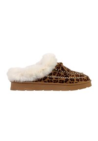Leopardprint slippers med tan suede, hvid kunstpelsforing, sløjfe detalje og en tyk gummisål for komfort og stabilitet.