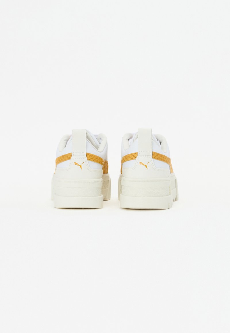 Puma MAYZE LUX - Tenisky - white/gold