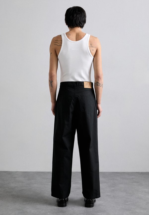 LAUREL CROWN EMBLEM - Relaxed fit jeans3