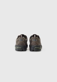 Lacoste STORM - Tenisice - dark brown