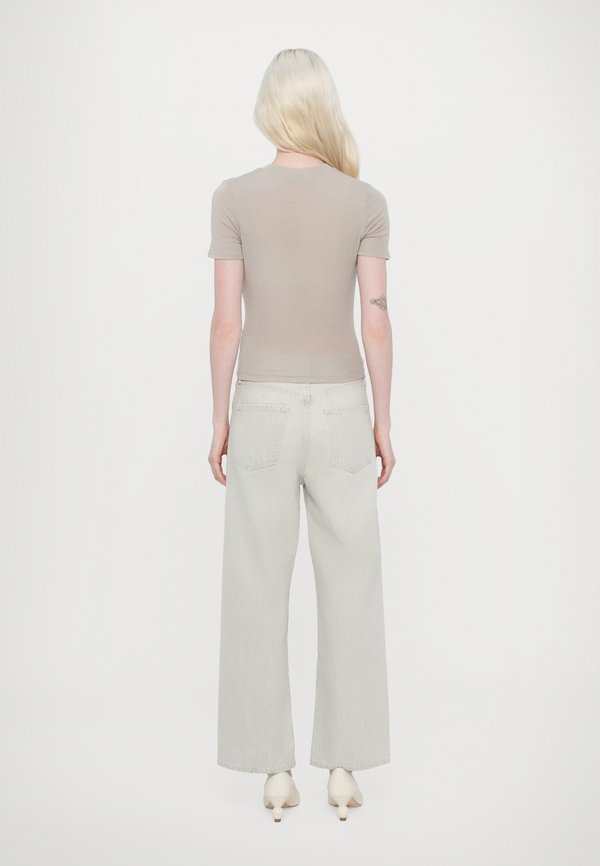 RONYA TEE - Basic T-shirt - dolphin3