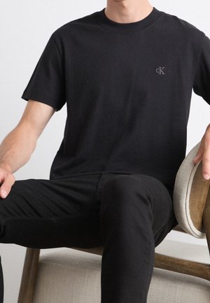 T-Shirt basic - black