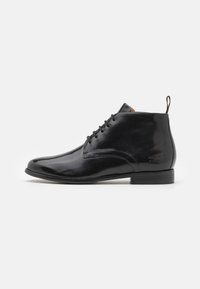 Melvin & Hamilton SELINA 28 - Nööritavad poolsaapad - black/rich tan