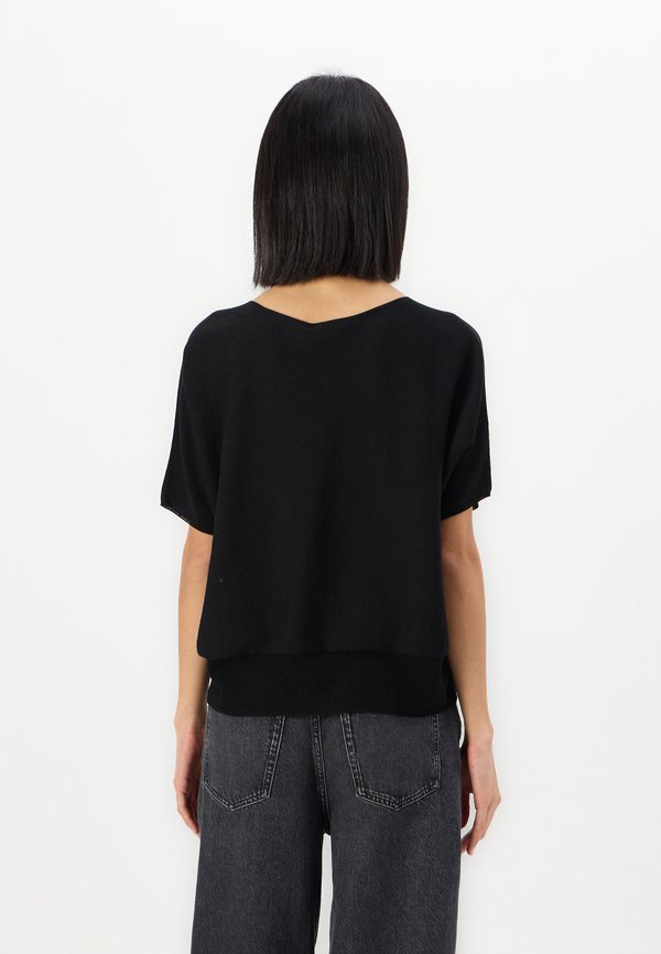 SOMELI - Basic T-shirt2